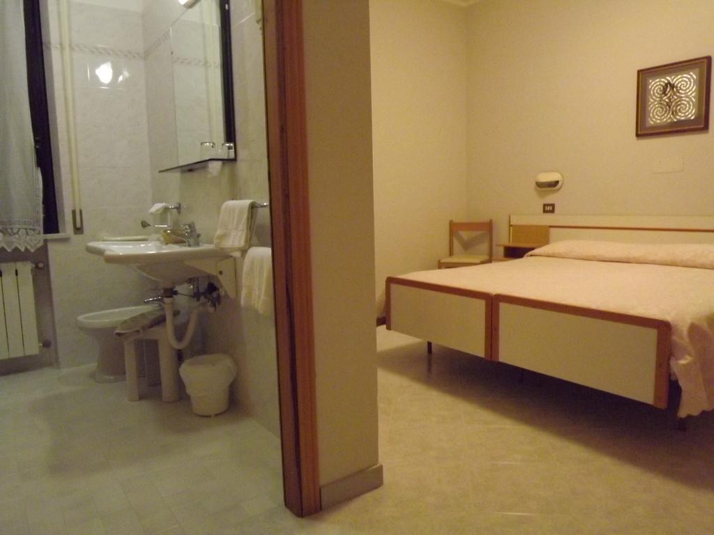 Hotel Cristina Chianciano Terme Room photo